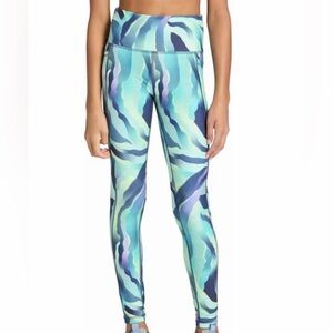 DICK’S sporting Goods Girl’s shredded Ombre Dark Momentum High Rise Leggings M